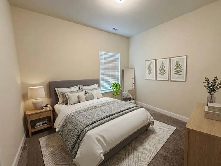 712 Mill Creek Cir — Photo 11