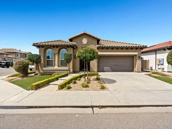 1889 E Bella Rosa Ave, Fresno, CA 93730