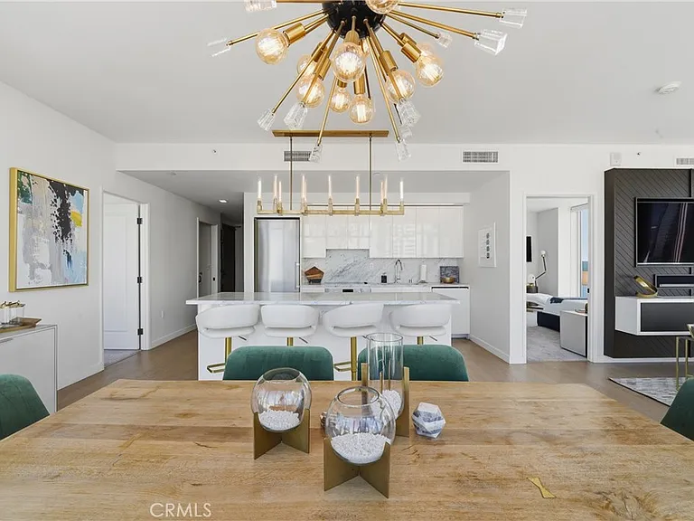 1050 S Grand #1801 — Photo 7