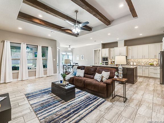 2nd image of 312 Lantana Crossing