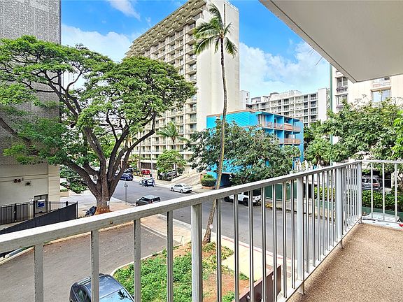 4th image of 435 Walina St APT 203