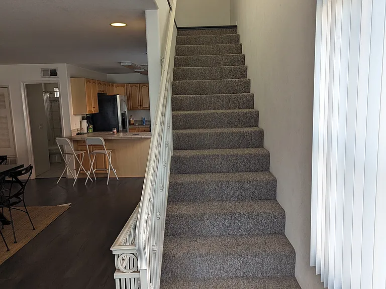 1140 W Palm St — Photo 7