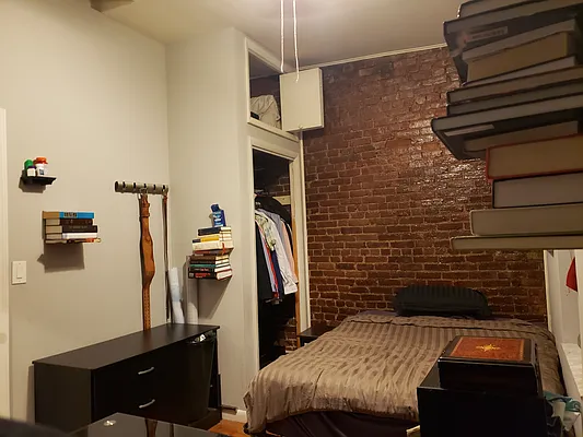 Rented by Empire City Real Estate LLC | media 15