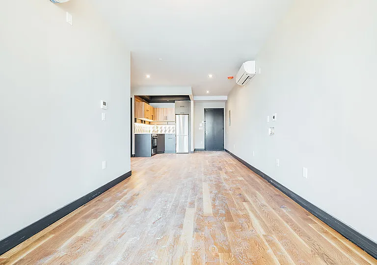 2825 Snyder Ave #1A — Photo 1