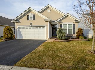 25 Heath Ln, Jackson, NJ 08527