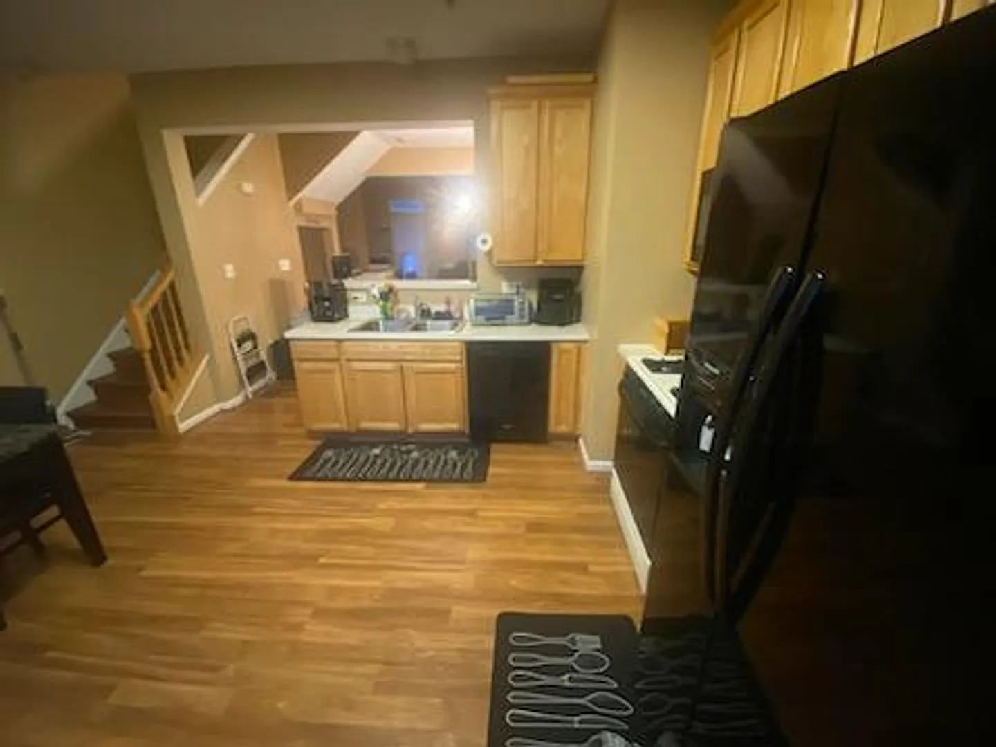 Woodbridge - Townhouse - Close To All Amenities! — Photo 3