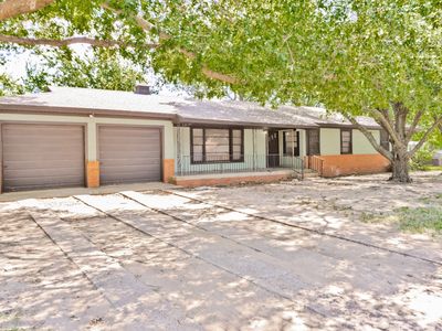 307 W Nelson St, Bowie, TX, 76230