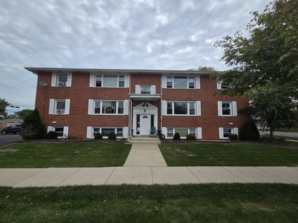 8 E Belmont Ave APT 2S, Bensenville, IL 60106 – 2-bedroom rental in Bensenville