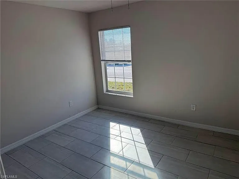 3310 SW 17th Pl #3310 — Photo 14