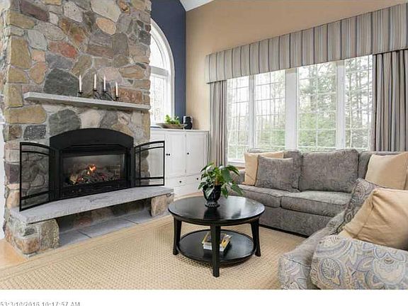 5th image of 137 Woodlands Dr