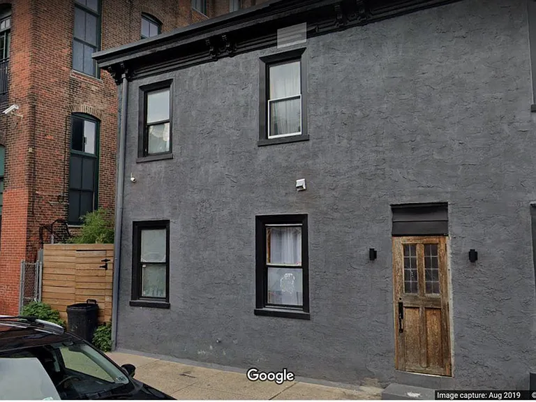 2526 Sepviva St #B — Photo 1