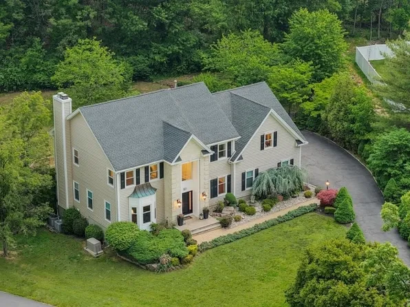 50 Scheurman Ter, Green Brook Twp., NJ 07059