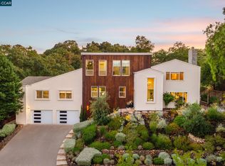 30 Hagen Oaks Ct, Alamo, CA