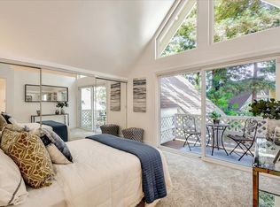 2522 W Middlefield Rd, Mountain View, CA 94043