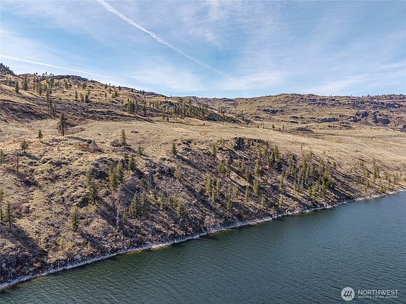 3rd image of 0 Columbia River Road