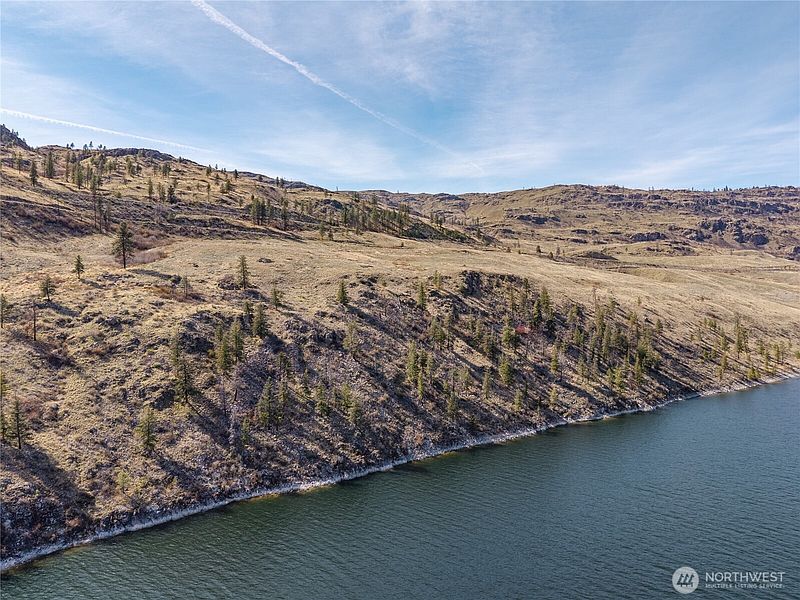 3rd image of 0 Omak Lake Road