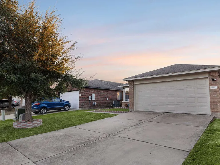 13326 James Monroe St — Photo 3