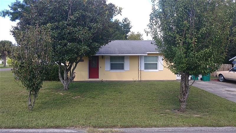 2nd image of 100 Lily Pad Ln