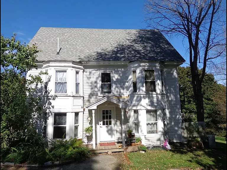 21 Hodge St #1 — Photo 10