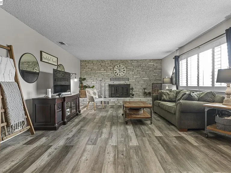 25820 S Macarthur Dr — Photo 13