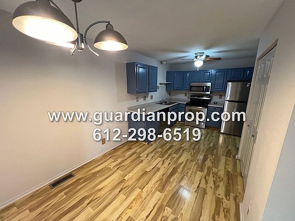 3rd image of 2490 Woodbridge St