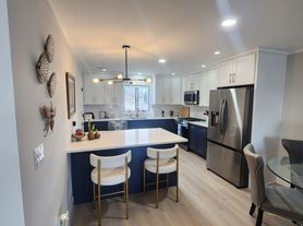 731 Lake Ave, Lyndhurst, NJ