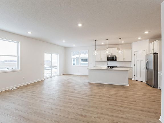 4th image of 13257 Ghia Ct NE