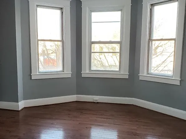 826 Whitmore Ave, Baltimore, MD 21216