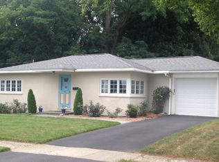 327 Sunset Ave, Rensselaer, NY 12144