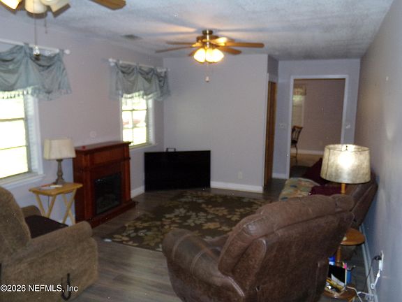 2nd image of 1122 BREWSTERS Cove