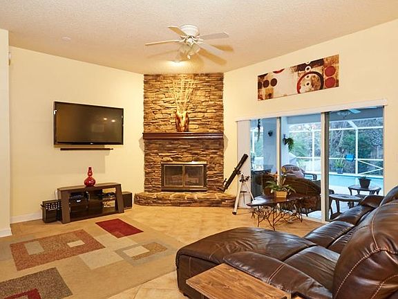 4th image of 5111 Lake Valencia Blvd E