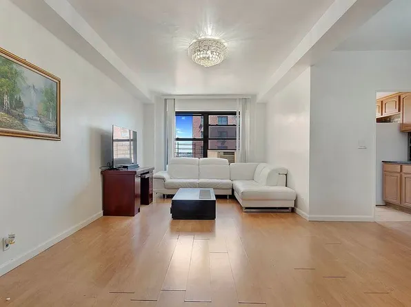 99-05 63rd Dr #9AA, Rego Park, NY 11374