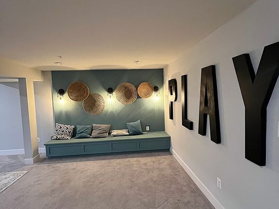 5th image of 4563 Shakespeare Cir #Basement