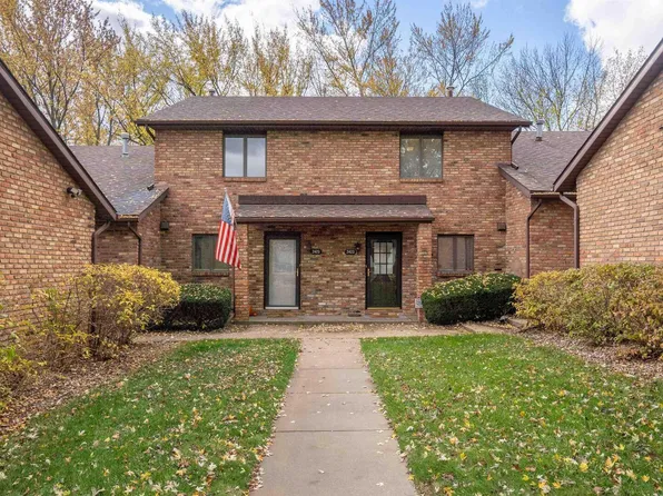 2423 E 51st St, Davenport, IA 52807