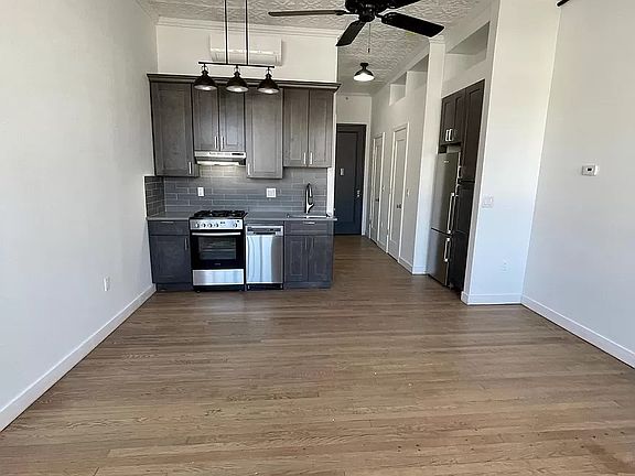 3rd image of 85 S Broadway #200