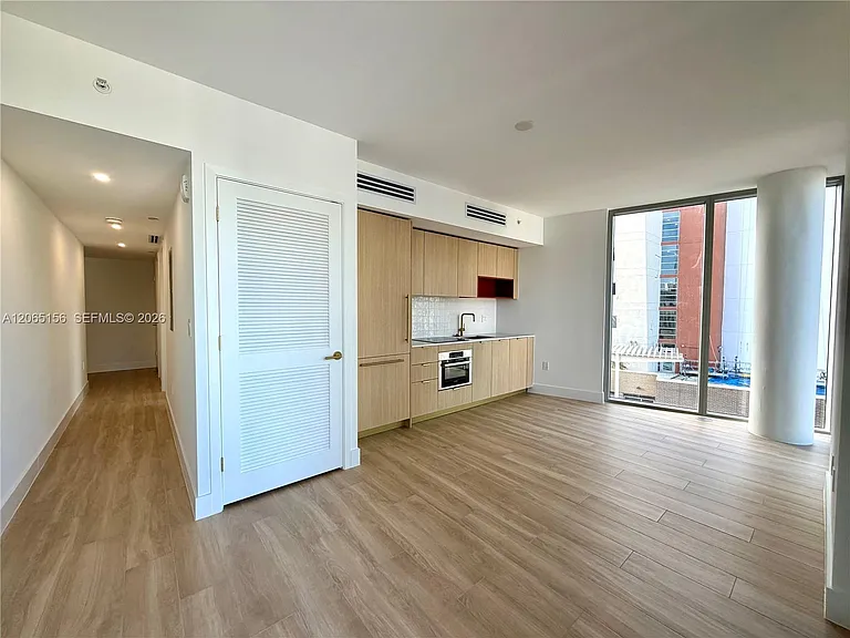 90 NE 32nd St #712 — Photo 10