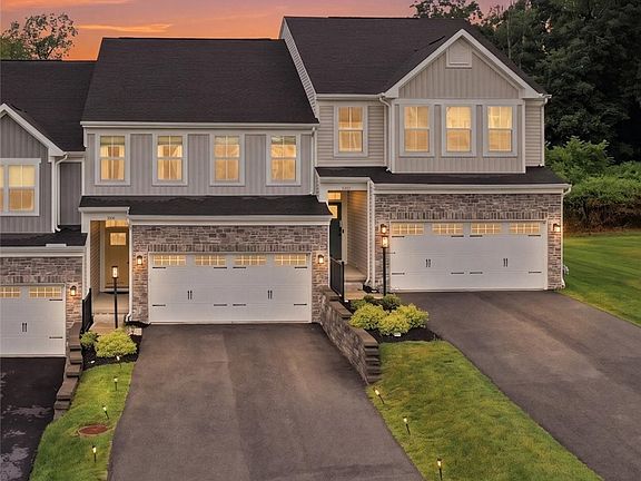 2nd image of 1005 Wellington Ct