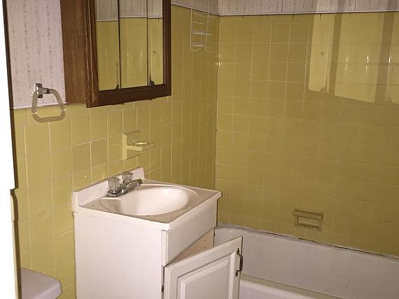 3rd image of 2309 E Anna Dr