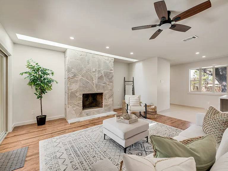 3106 Sharpview Ln — Photo 9