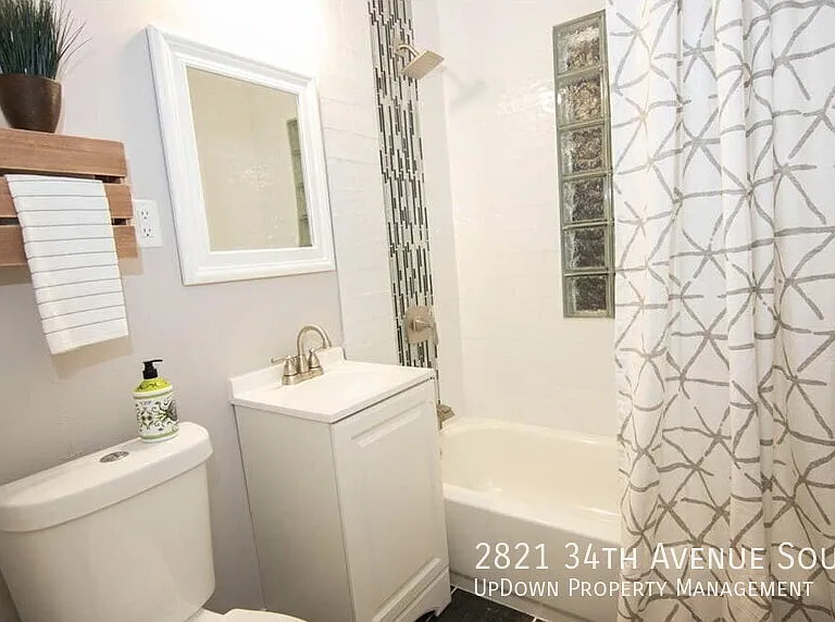 2821 34th Ave S — Photo 9