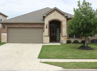 5749 Fountain Flat Dr, Fort Worth, TX 76244