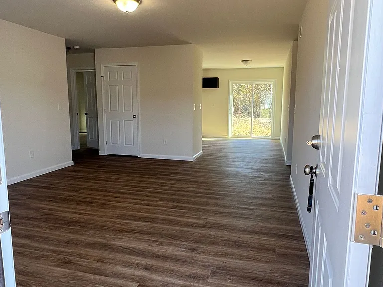 360 Rick Rd — Photo 16