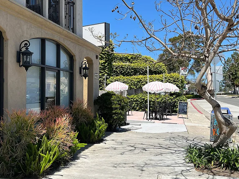 5366 La Jolla Blvd #101C — Photo 38