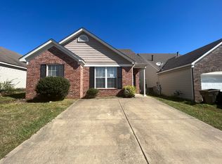 7794 Fallstone Rd, Memphis, TN 38125