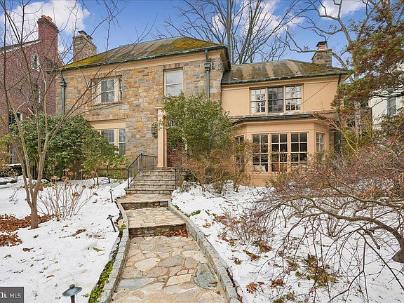 2nd image of 4708 Linnean Ave NW