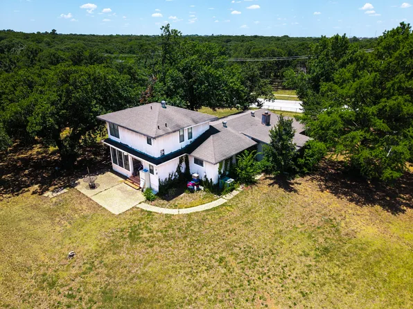 709 Cooks Ln, Fort Worth, TX 76120