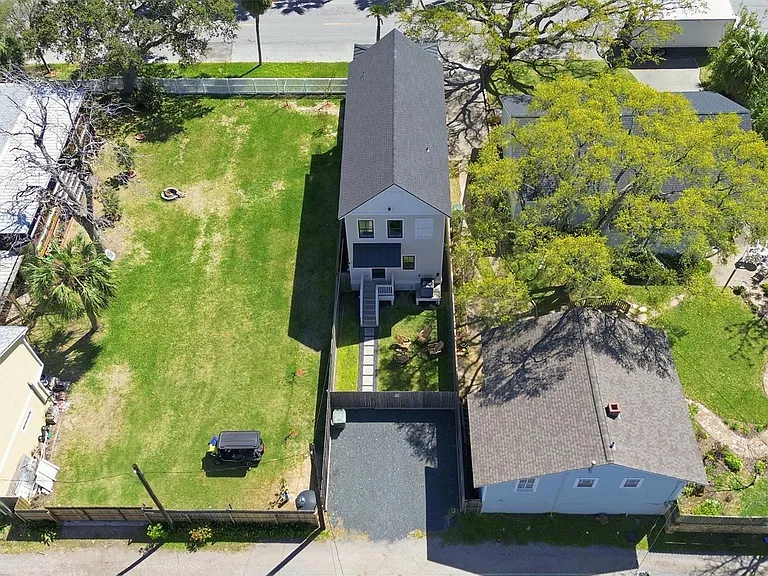 4712 Avenue Q — Photo 29