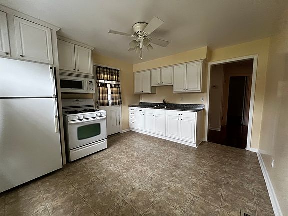 3rd image of 463 Leath Ave