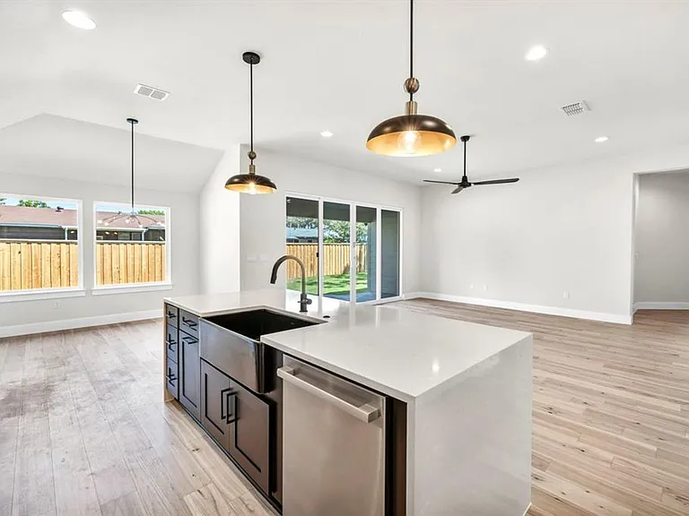 8209 Polar Dr — Photo 15