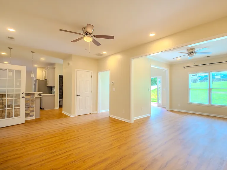 650 Cedar Creek Dr — Photo 9